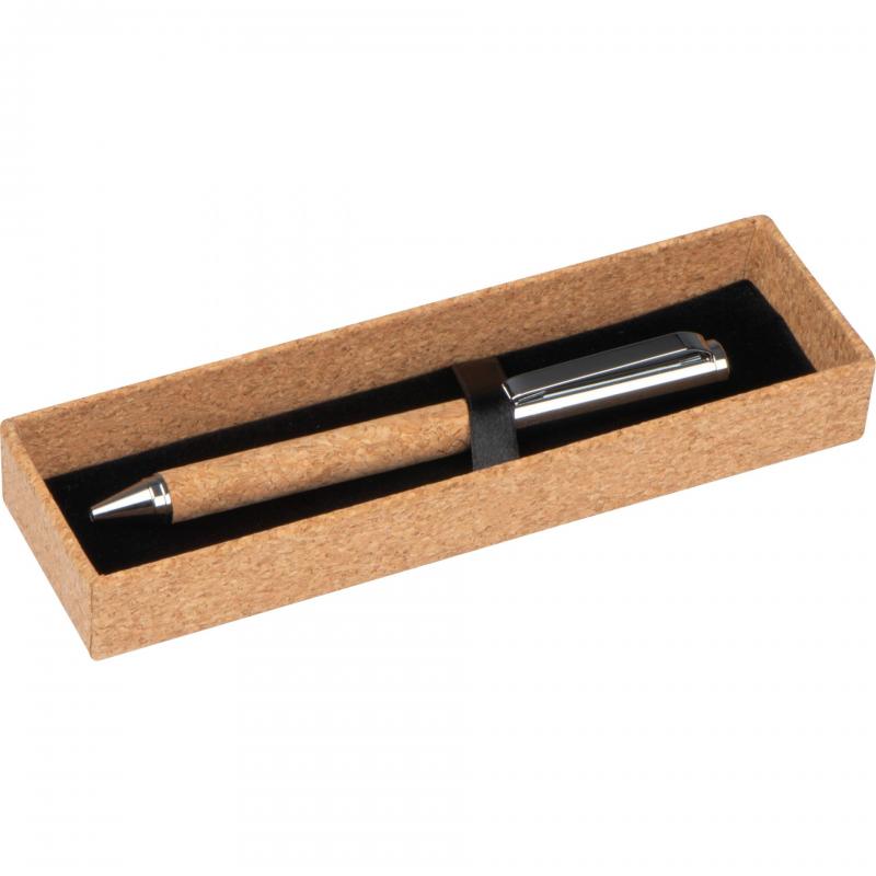 Drehkugelschreiber mit Gravur / aus Metall mit Korkummantelung und Kork-Etui